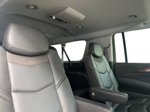 Used 2015 Cadillac Escalade ESV Luxury image 10