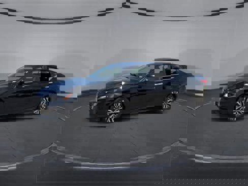 Used 2024 Nissan Altima 2.5 SV image 4
