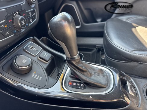 Used 2018 Jeep Compass Latitude w/ Popular Equipment Group image 22