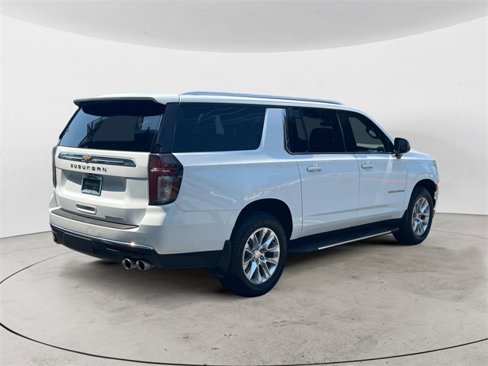 Used 2023 Chevrolet Suburban Premier image 5