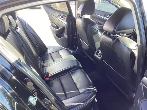 Used 2019 Nissan Maxima 3.5 SV image 23