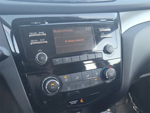Used 2018 Nissan Rogue Sport S w/ S Appearance Package image 10