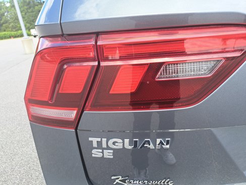 Used 2019 Volkswagen Tiguan SE image 33