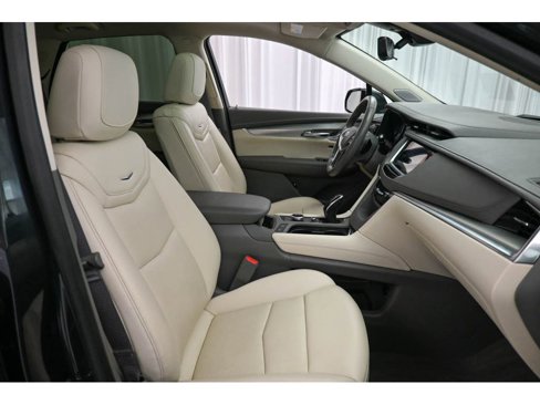 Used 2022 Cadillac XT5 Premium Luxury w/ Technology Package image 16