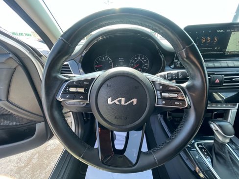 Certified 2022 Kia Seltos S image 18