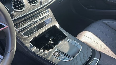 Certified 2022 Mercedes-Benz E 350 4MATIC Sedan image 25