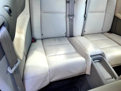 Used 2008 Volvo C70 T5 image 40