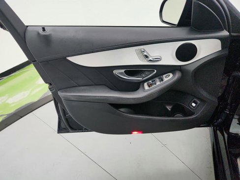 Used 2016 Mercedes-Benz C 300 Sedan image 21