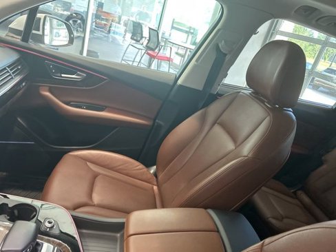 Used 2019 Audi Q7 3.0T Prestige w/ Prestige Package image 19