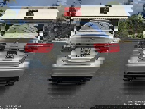 Used 2018 Jaguar XE Prestige image 7