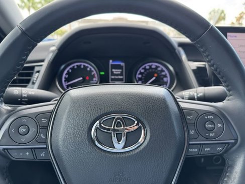 Used 2022 Toyota Camry SE image 29