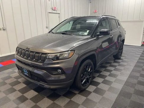 Used 2022 Jeep Compass Altitude w/ Convenience Group image 6
