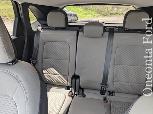 Used 2022 Ford Escape SE image 15