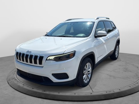 Used 2021 Jeep Cherokee Latitude image 3