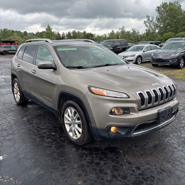 Used 2016 Jeep Cherokee Limited image 1
