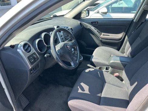 Used 2004 Pontiac Vibe w/ Power Group Value Package image 4
