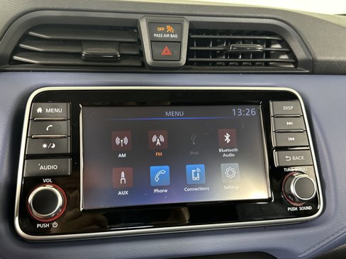 Used 2023 Nissan Versa SV image 17