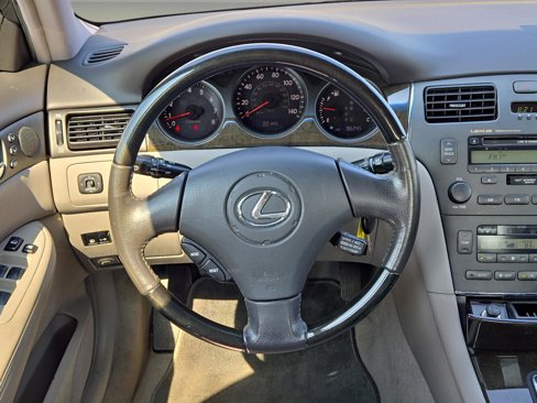 Used 2004 Lexus ES 330 image 16