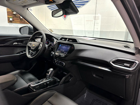 Used 2021 Chevrolet TrailBlazer LT w/ Premium Seating Package image 25