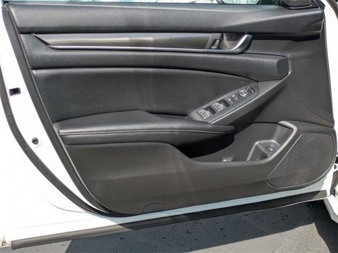 Used 2020 Honda Accord Sport image 12