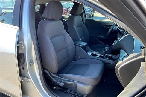 Used 2022 Chevrolet Malibu LT image 7