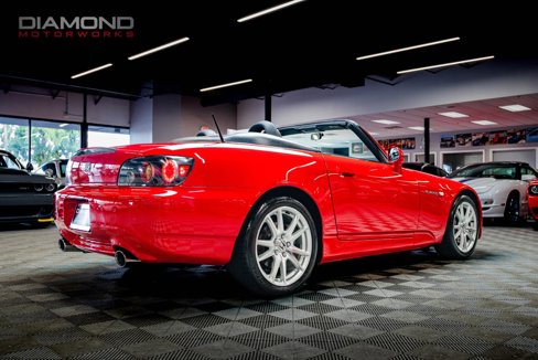 Used 2005 Honda S2000 image 2