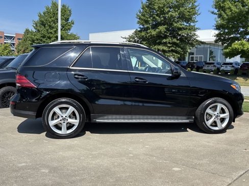 Used 2018 Mercedes-Benz GLE 350 4MATIC image 2