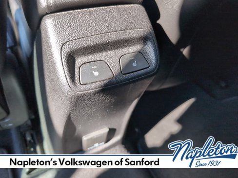 Used 2017 Chevrolet Cruze Premier image 24