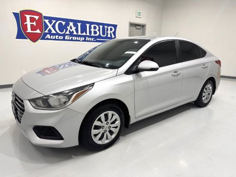 Used 2019 Hyundai Accent SE image 3