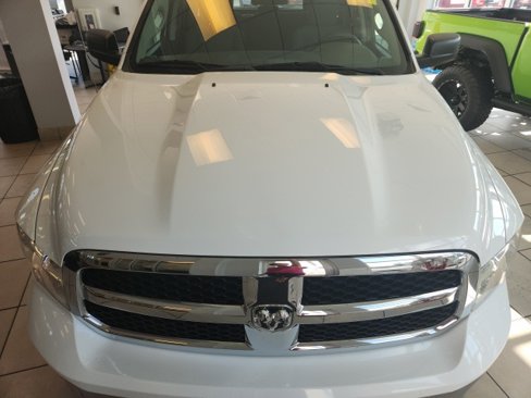 Used 2019 RAM 1500 Tradesman w/ Tradesman SXT Package image 5