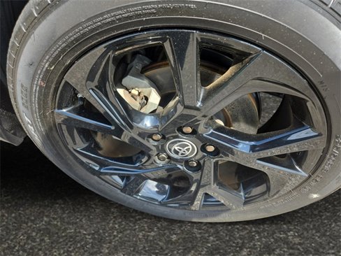 Used 2022 Toyota C-HR Nightshade image 9