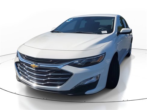 Used 2024 Chevrolet Malibu LT image 3