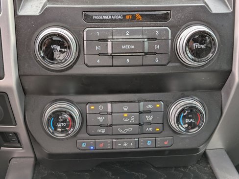 Used 2019 Ford F150 Platinum w/ Equipment Group 701A Luxury image 26