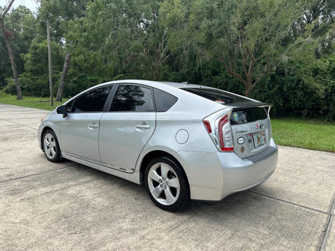 Used 2014 Toyota Prius Three image 4