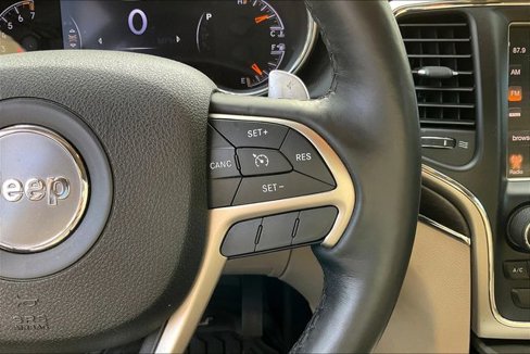 Used 2014 Jeep Grand Cherokee Limited image 16