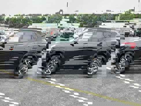 New 2025 Chevrolet Trax LT w/ Driver Confidence Package image 5