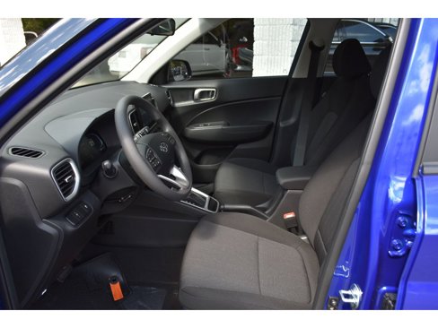 New 2025 Hyundai Venue SE image 10
