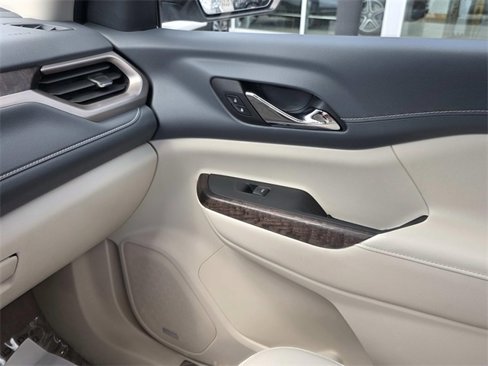 Used 2022 GMC Acadia Denali w/ Denali Ultimate Package image 23