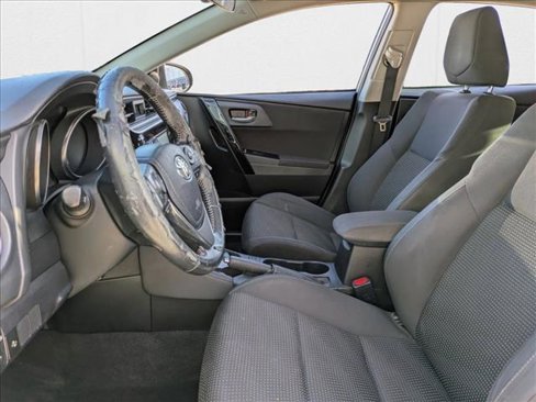 Used 2017 Toyota Corolla iM image 15