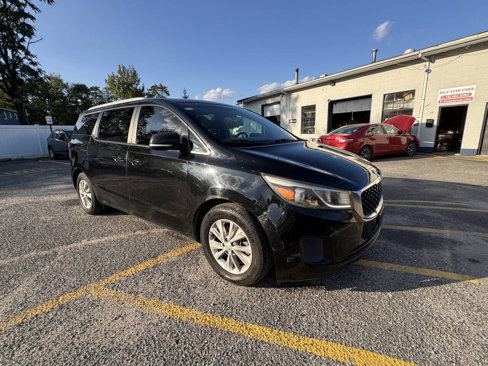 Used 2016 Kia Sedona LX w/ LX Convenience Package image 4