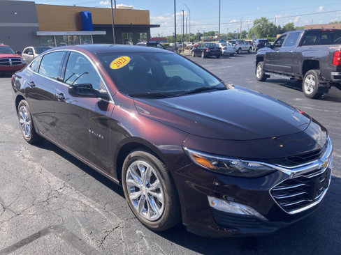 Used 2021 Chevrolet Malibu LT image 1