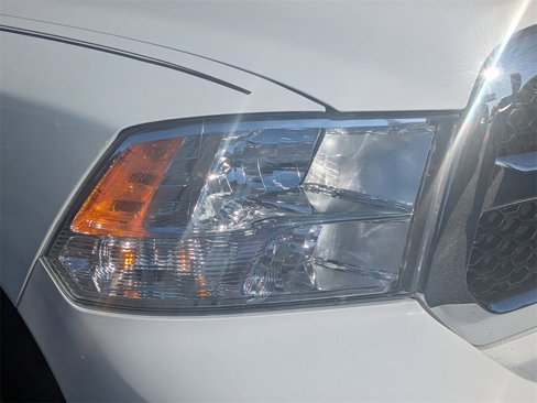 Used 2024 RAM 1500 Classic SLT image 9