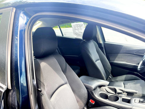Used 2014 MAZDA MAZDA3 i SV image 37
