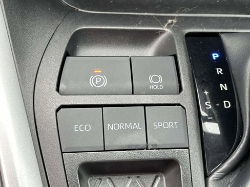Used 2023 Toyota RAV4 LE image 24