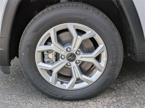 New 2025 Jeep Compass Sport image 31