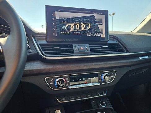 Certified 2025 Audi Q5 2.0T Premium image 19