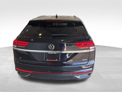 Used 2022 Volkswagen Atlas Cross Sport SE image 5