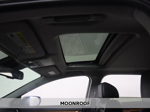 Used 2017 Honda CR-V EX-L image 3