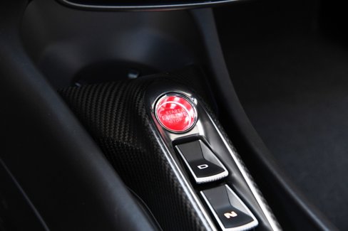 Used 2023 McLaren Artura image 18