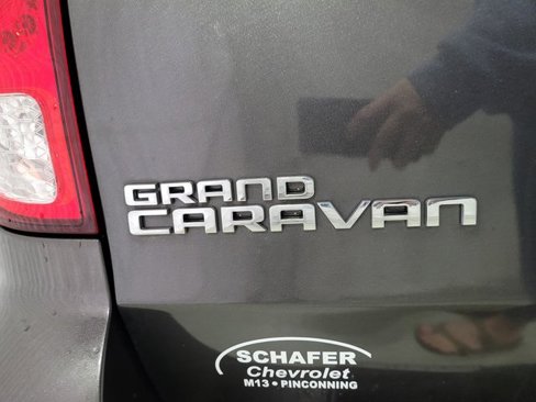 Used 2017 Dodge Grand Caravan SXT image 62